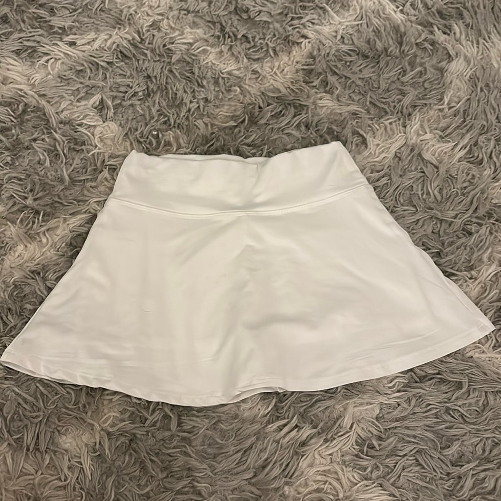 SHEIN white athletic skirt.